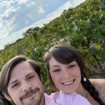 Grape Creek Winery - Wineries Near Me - Fredericksburg, Texas