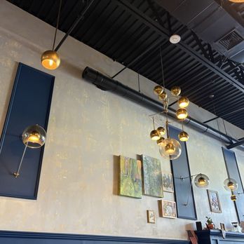 No Rush Cafe - Lights - Coffee & Tea Near Me - Freeport, New York