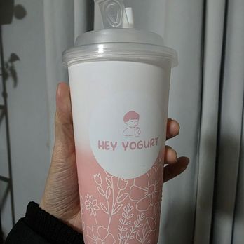 Hey Yogurt - Color changing cups!! - Ice Cream & Frozen Yogurt Near Me - Hoboken, New Jersey