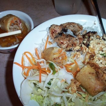 Pho 99 Beef Noodle Soup Restaurant - #37 Vermicelli with BBQ chicken, spring roll and salad - Vietnamese Near Me - Ottawa, Ontario Pho 99 Beef Noodle Soup Restaurant - #37 Vermicelli with BBQ chicken, spring roll and salad - Vietnamese Near Me - Ottawa, Ontario
