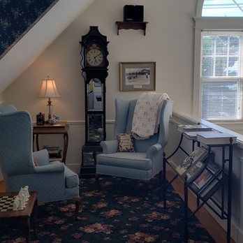 Yelton Manor Bed & Breakfast - Guest house - Hotels Near Me - South Haven, Michigan Yelton Manor Bed & Breakfast - Guest house - Hotels Near Me - South Haven, Michigan