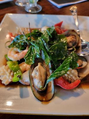 Le Ros Thai Asian Cuisine by null