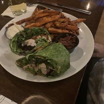 Franklins Public House - Turkey Wrap - Gastropubs Near Me - Palos Heights, Illinois