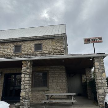 Sweetwater Bar-B-Que - Outside - Barbeque Near Me - St. Robert, Missouri