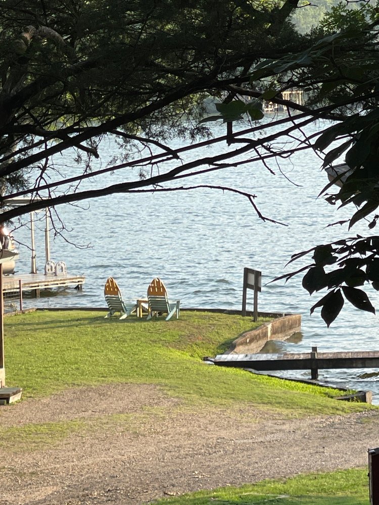 Knollwood Lodge