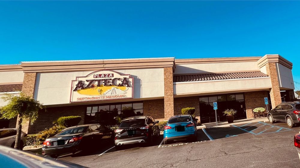 Plaza Azteca Mexican Restaurant·Holland