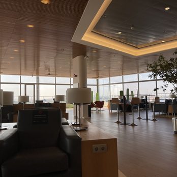 Sala Cibeles - Seating area - Airport Lounges Near Me - Madrid, M