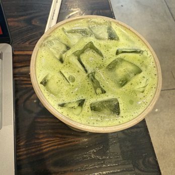 Kafn Coffee Bar - Mưa - Coffee & Tea Near Me - Glendale, California