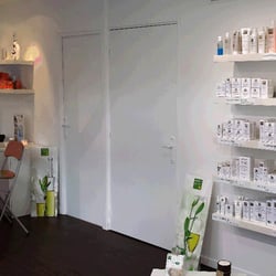 Mary Cohr Atlantic Beauté - Nos esthéticiennes vous accueillent dans une ambiance chaleureuse pour une consultation personnalisée et vous conseillent les soins adaptés