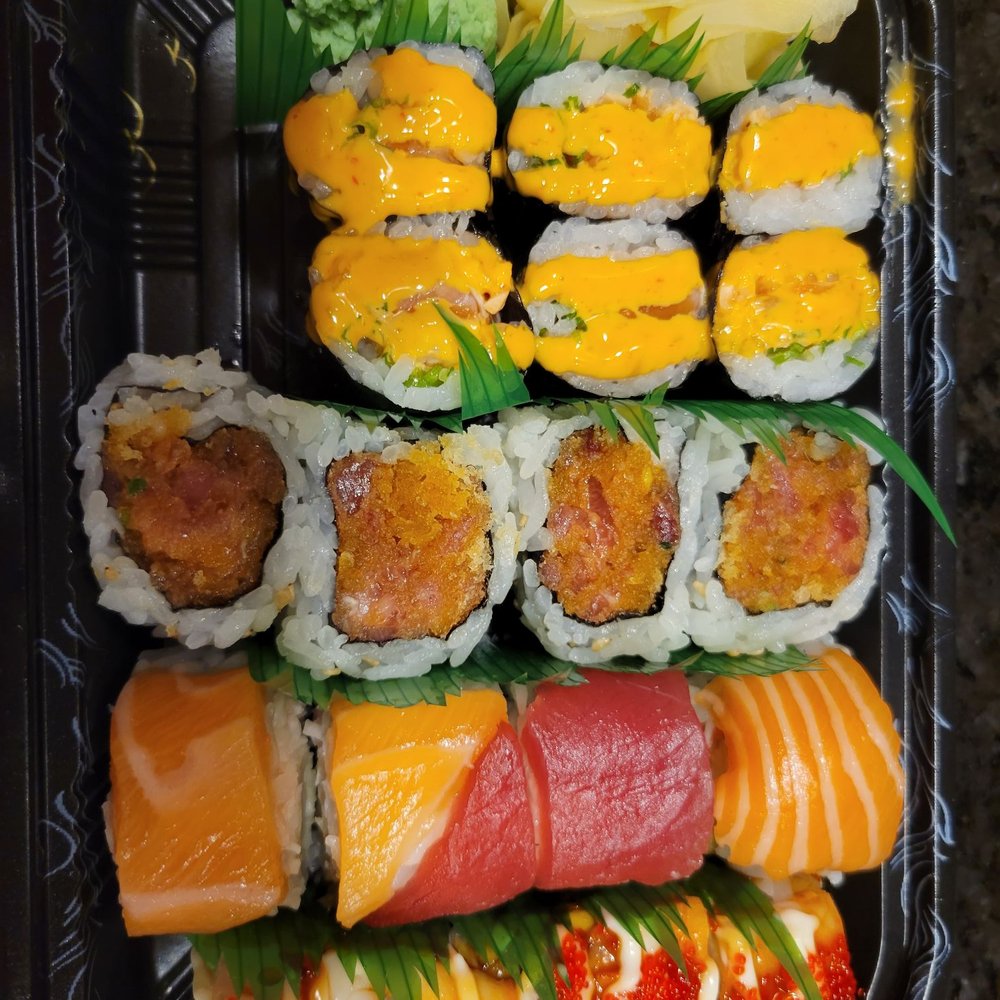 Sushi Zone - Seared Salmon roll, Spicy tuna roll, UW roll, Bothell roll - Conveyor Belt Sushi Near Me - Bothell, Washington