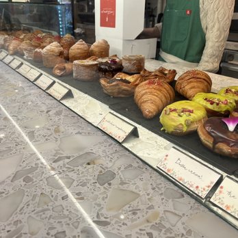 L'Artisane Creative Bakery - Bakeries Near Me - Coral Gables, Florida