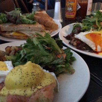 Hamilton's - Bars Near Me - Brooklyn, New York