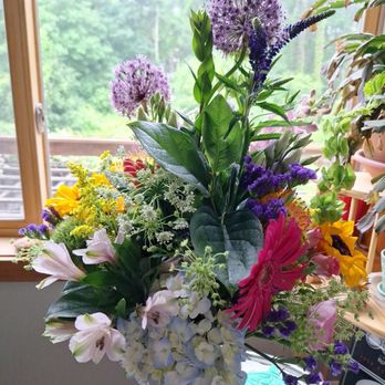 Paul Douglas Floral Designs - Florists Near Me - Cohasset, Massachusetts Paul Douglas Floral Designs - Florists Near Me - Cohasset, Massachusetts