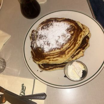 Soho Diner - Chocolate chip pancakes - Diners Near Me - New York, New York Soho Diner - Chocolate chip pancakes - Diners Near Me - New York, New York