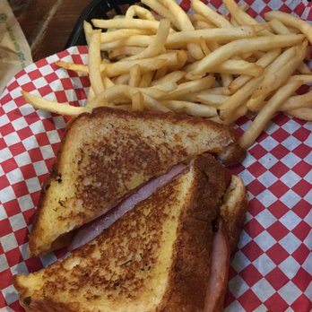 Canyonlands - Grilled Ham and Cheese Kids meal.. Just missing a pic of the soda $10 - Beer Bar Near Me - Williams, Arizona Canyonlands - Grilled Ham and Cheese Kids meal.. Just missing a pic of the soda $10 - Beer Bar Near Me - Williams, Arizona
