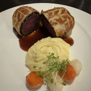 Gordon Ramsay Hell's Kitchen - Steakhouses Near Me - Stateline, Nevada