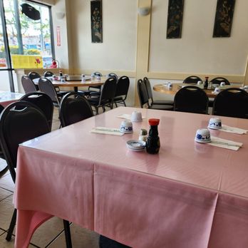 Golden Wheel - Inside - Chinese Near Me - Aiea, Hawaii