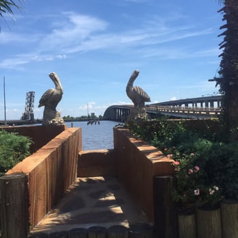 Middendorf's - Manchac - Seafood Near Me - Akers, Louisiana Middendorf's - Manchac - Seafood Near Me - Akers, Louisiana