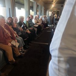 Top O the River - The amount of people waiting to be seated
