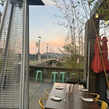 Wilfred's Lounge - Patio - Hawaiian Near Me - Napa, California