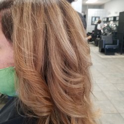Killian 5 Salon