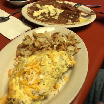 Buffalo Cafe - Ham & cheese omelette with pancake side - American Near Me - Twin Falls, Idaho Buffalo Cafe - Ham & cheese omelette with pancake side - American Near Me - Twin Falls, Idaho