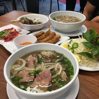 Pho Bistro - Pho noodle soup with whole beef rib - Vietnamese Near Me - Elk Grove, California Pho Bistro - Pho noodle soup with whole beef rib - Vietnamese Near Me - Elk Grove, California