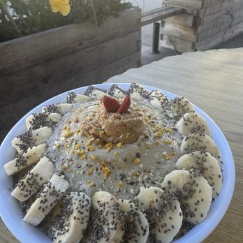 Green Table Cafe - Love & Sunshine - Cafes Near Me - Los Angeles, California Green Table Cafe - Love & Sunshine - Cafes Near Me - Los Angeles, California