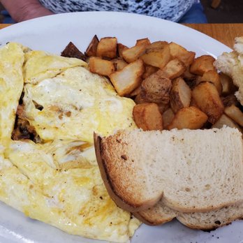 Cafe 393 on Main - Breakfast & Brunch Near Me - Hendersonville, Tennessee