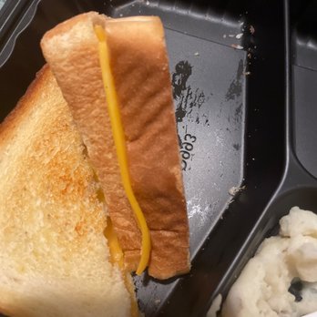 Cheddar's Scratch Kitchen - Not grilled, grilled cheese. - American Near Me - York, Pennsylvania