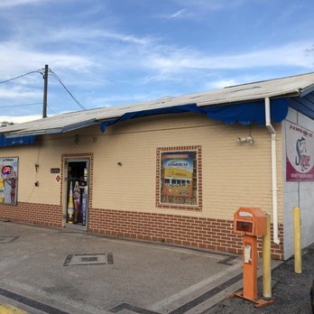Prima Market La Poblana - Outside of the place. - Mexican Near Me - Summerfield, Florida Prima Market La Poblana - Outside of the place. - Mexican Near Me - Summerfield, Florida