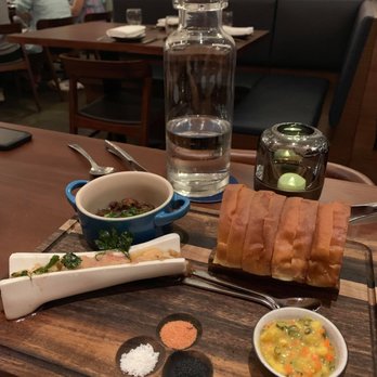 Senia - bone marrow - Cocktail Bars Near Me - Honolulu, Hawaii