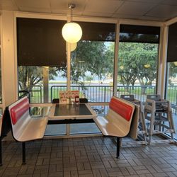 Waffle House - Biloxi
