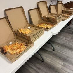 Sammy's Pizza & Restaurant - Downtown Duluth - Pizzas!