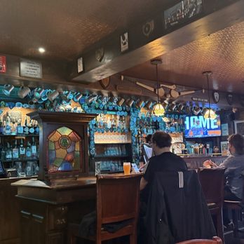 Pub Galway - Main bar first floor - Gastropubs Near Me - Quebec City, Quebec Pub Galway - Main bar first floor - Gastropubs Near Me - Quebec City, Quebec