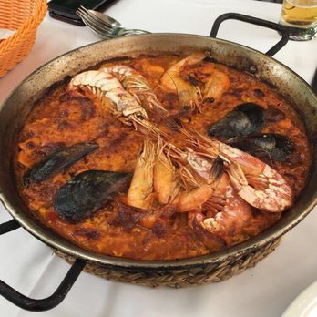 Doña Elvira - Salad Near Me - Seville, SE