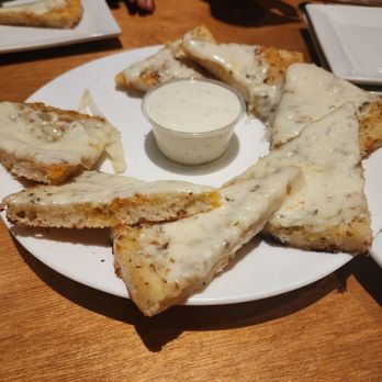 Skipolini's - Italian Near Me - Rocklin, California