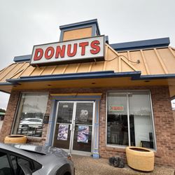Zak's Donuts