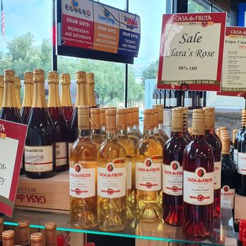 Casa De Fruta Chevron - Wine sale - Farmers Market Near Me - Hollister, California