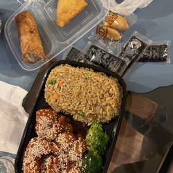 China Taste - Sesame shrimp dinner special, shrimp spring roll, crab Rangoon.