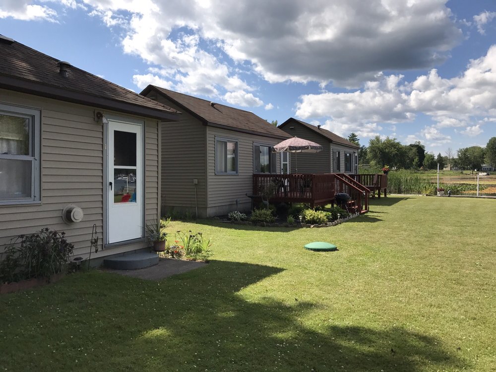 CHIPPEWA LAKE CABINS & RESORT Updated August 2024 13 Photos 19947