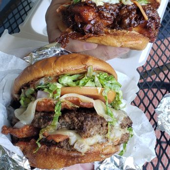 My Mama's Kitchen - Bacon Gouda Smashburger and The Drip - Barbeque Near Me - Norfolk, Virginia