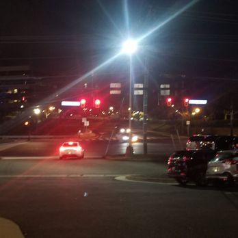 Red Lobster - 12/2/22   Looking  at the outside world of Red Lobster. - Seafood Near Me - Fairfax, Virginia