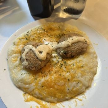 Debi's Restaurant - Salmon Cakes - American Near Me - Savannah, Georgia