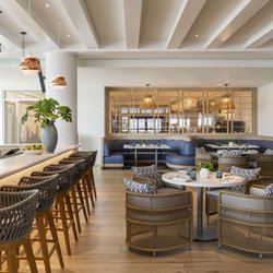 The Singer Oceanfront Resort, Curio Collection by Hilton - Restaurant
