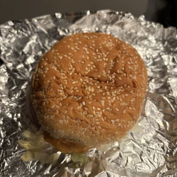 Halal Shop - Chicken sandwich - Mediterranean Near Me - Sacramento, California