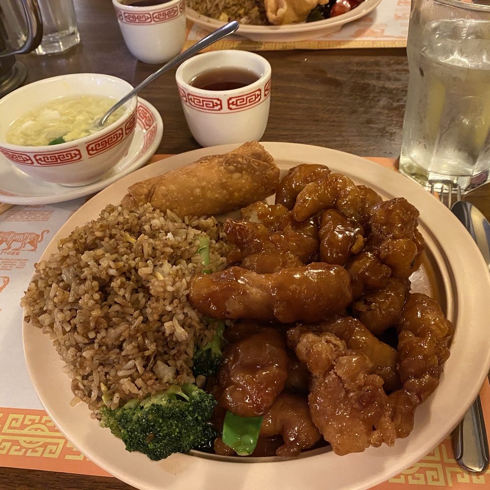 Shanghai Inn - Orange Chicken lunch special - Chinese Near Me - Chicago, Illinois Shanghai Inn - Orange Chicken lunch special - Chinese Near Me - Chicago, Illinois