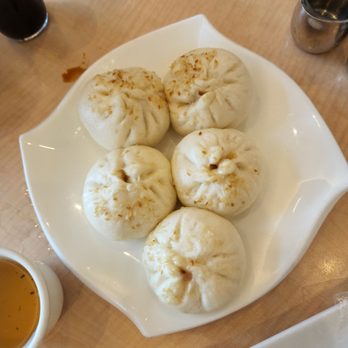 Xiao Long Bao - Pan Fried Pork Buns. Delicious! Delicious flavors and soup/juices inside and the bun was a nice steamy pillowy soft - Dim Sum Near Me - Markham, Ontario Xiao Long Bao - Pan Fried Pork Buns. Delicious! Delicious flavors and soup/juices inside and the bun was a nice steamy pillowy soft - Dim Sum Near Me - Markham, Ontario