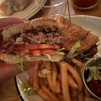 Montauk Project - Burger - Desserts Near Me - Montauk, New York