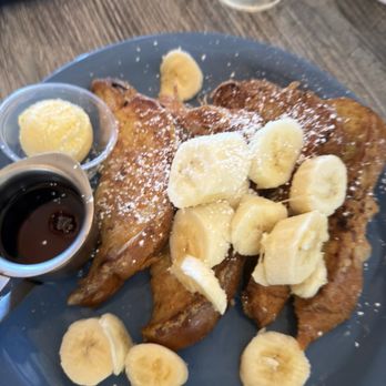 Toast Cafe & Grill - nutella french toast with banana - American Near Me - San Jose, California Toast Cafe & Grill - nutella french toast with banana - American Near Me - San Jose, California